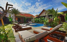 Kesumasari Living